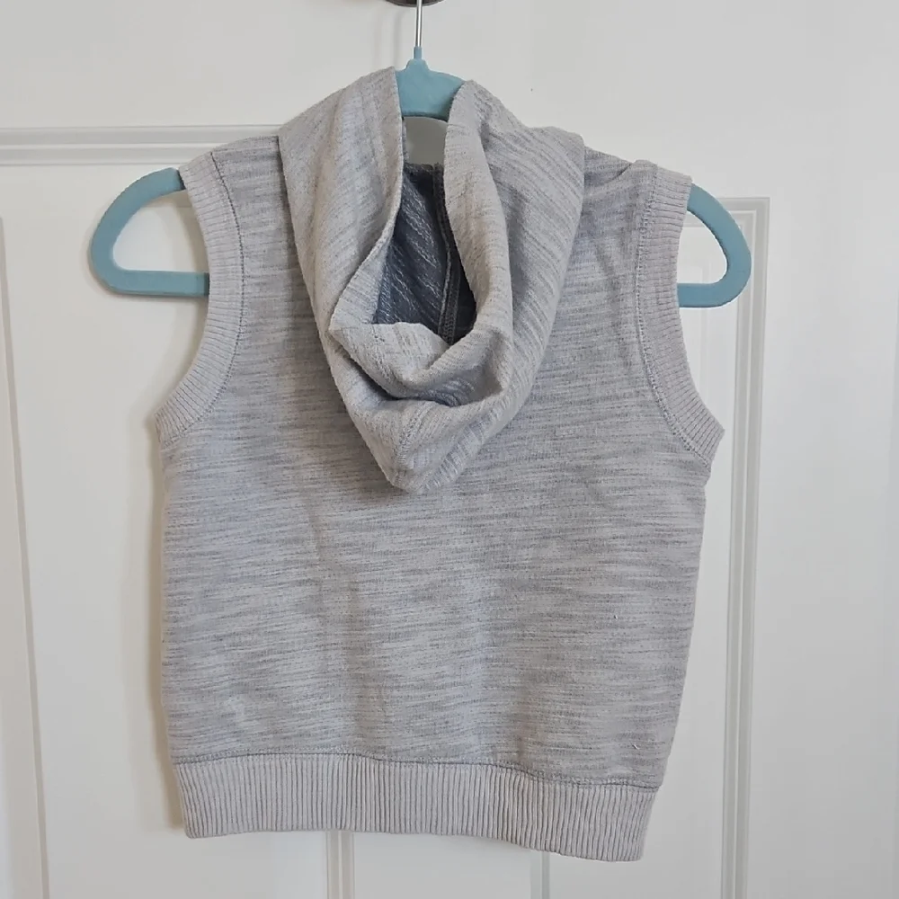 Old Navy Light Gray Sleeveless Hooded Zip-Up Vest for Kids